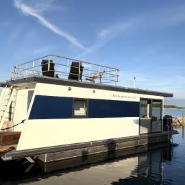 Hausboot Püttelkow, viešbutis mieste Rėbelis