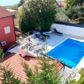 D&M apartment , Kostrena