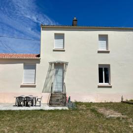 Maison familiale tout confort aux portes de Nantes, hotel a Le Landreau