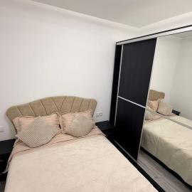 Miry Apartment, hotel in Târgu Neamț