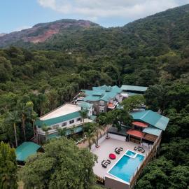 Velvet Resort Khandala, Hotel in Khandala