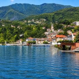 Casa Merita 3, Room with private bathroom, hotel in Luino