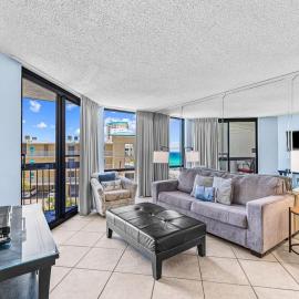Ocean-view condo at SunDestin with pool hot tub sauna and walkable locale, hotel in Destin