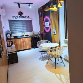 Luxury 1Bed And Parlor Central GRA Ikeja, Near to Raddisson, Marriot, hotel v destinaci Ikeja