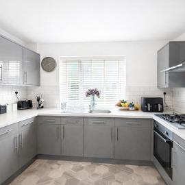 Shetland House- 4bedroom - 3 bathrooms -Contractors Stay
