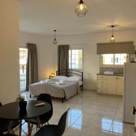 CENTRAL 10 apartments - by NOMA STAYS Cyprus