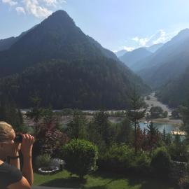 Outstanding Lake View., hotel in Kranjska Gora
