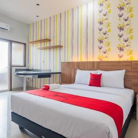 RedDoorz Plus near Taman Budaya Samarinda, hotel in Samarinda