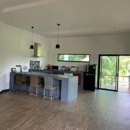 House happy, hotel a Kalasin