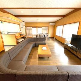 手ぶらでBBQ-雨の日ok屋根付ウッドデッキ-鍋たこやきチーズフォンデュ 最大8名様, hotel u gradu Takashima