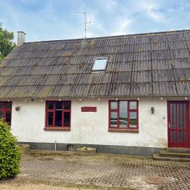 4 Bedroom Pet Friendly Home In Ansager, hotel em Ansager