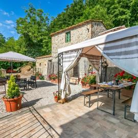 Podere del Ciacchi Among Tuscany Greenery - Happy Rentals