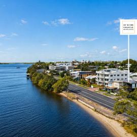 Azurea! Grand 7BR Riverfront Retreat Maroochydore