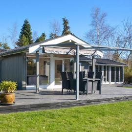 Family-Friendly Holiday Home With Wilderness Spa