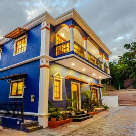 ELIVAAS Signature Casa Vilson 3-BHK Villa With Private Pool, Indoor Bar, Lounge Area, Bathtub and Courtyard, hotel en Serula