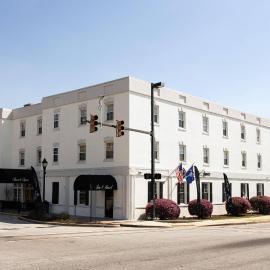Inn on the Square, an Ascend Collection Hotel, готель у місті Ґрінвуд
