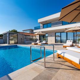 Krimovica Villas, hotel v destinaci Budva