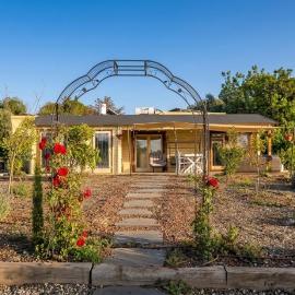 The Heart Cabin בקתת הלב