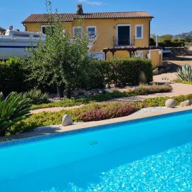 Casa Maichen Olbia, hotel a San Pantaleo