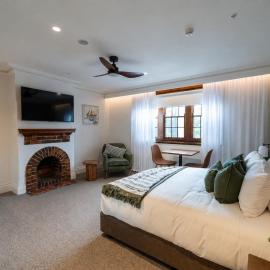 Camden Hotel Suites، فندق في كامدن