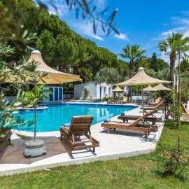Adella Garden Marina Hotel