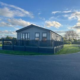 Bridlington Holiday Park, Lodge 1, spacious, hotel in Bridlington