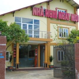 Ngày Mới Hotel, hotel a Bản Tông Duôn