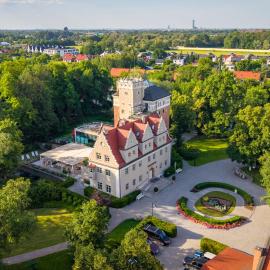 Zamek Topacz, отель во Вроцлаве