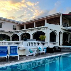 Quill Gardens Boutique Hotel, hotel di Oranjestad