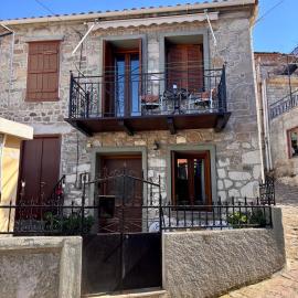 Diamanti Stone House, hotel in Lafiónas