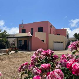 Choios' House, hotel in Kondoliánika