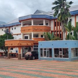 GLAMOSSAY HOTEL LIMITED SUNYANi, hotell i Abesem