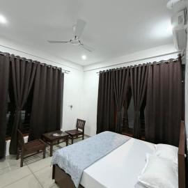 Tānda में, होटल Mount View