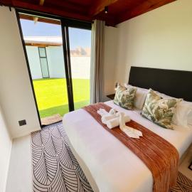 Family 4 Bedroom Condo at 42 on Kavango unit 6, hotel a Swakopmund