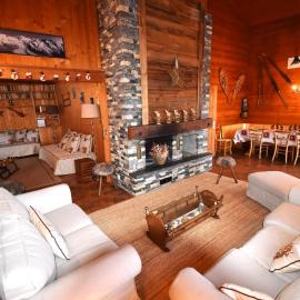 Chalet Dix loups a Anzere avec vue sur les Alpes, hotel din Anzère