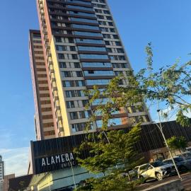 Flat no bairro universitário، فندق في كاروارو