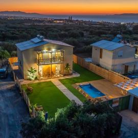 Olive Sun Suites, hótel í Anissaras