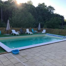 Gîte Le Relax, Piscine, Dordogne,Bergerac, hotel di Saint-Félix-de-Villadeix