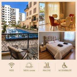 Charmant appartement familial vue piscine proche mer, hotel a Casablanca