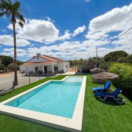 Alojamiento rural los pozos - Cerca de Sevilla، فندق في El Arahal