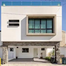 Casa en Apodaca Fracc Privado WiFi Alta Velocidad 6PPL a 10 min del Aeropuerto