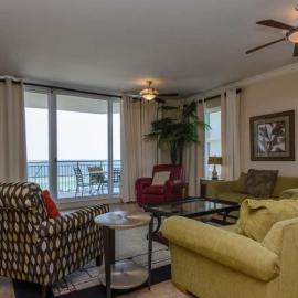 Three Bedroom Corner Condo with Gulf View Balcony, ξενοδοχείο σε Πενσακόλα