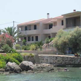 Lakonia Bay Apartments, hotell i Archangelos