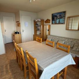2 pièces cabine 5 pers. au pied des pistes, vue vallée, balcon