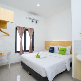 Urbanview Hotel Manggala Maguwoharjo: Kalasan şehrinde bir otel
