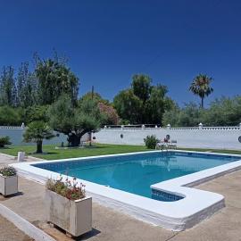 La Casita at Villa Los Olivos, Piscina Privada, Benicassim 4km, puerto 2km, alquiler de bicicletas gratis, hotel sa Grao de Castellón
