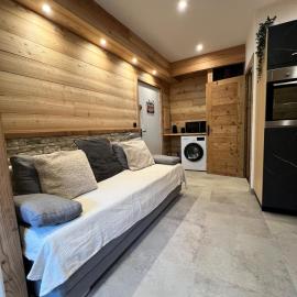 Appartement moderne style chalet, hotel u gradu 'Le Monêtier-les-Bains'