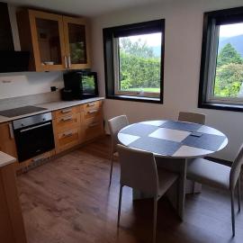 In quiet Hessa Free parking Sea view Large garden, מלון באלסונד