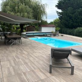 Studio piscine, hotel in Puy-Guillaume