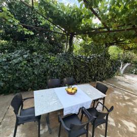 The Hidden Orchard near Saranda, hotel in Delvinë